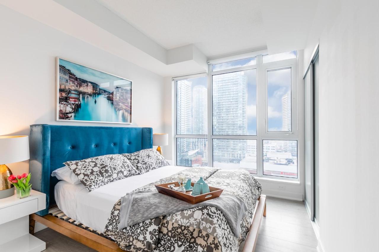 Luxury 2 Bedroom In The Heart Of Entertainment District W/ Cn Tower View Toronto Esterno foto