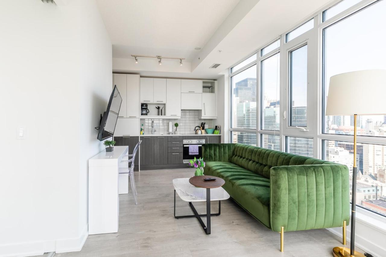 Luxury 2 Bedroom In The Heart Of Entertainment District W/ Cn Tower View Toronto Esterno foto