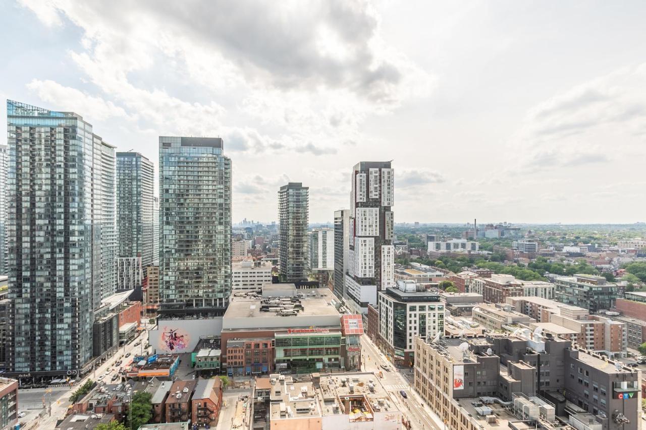Luxury 2 Bedroom In The Heart Of Entertainment District W/ Cn Tower View Toronto Esterno foto